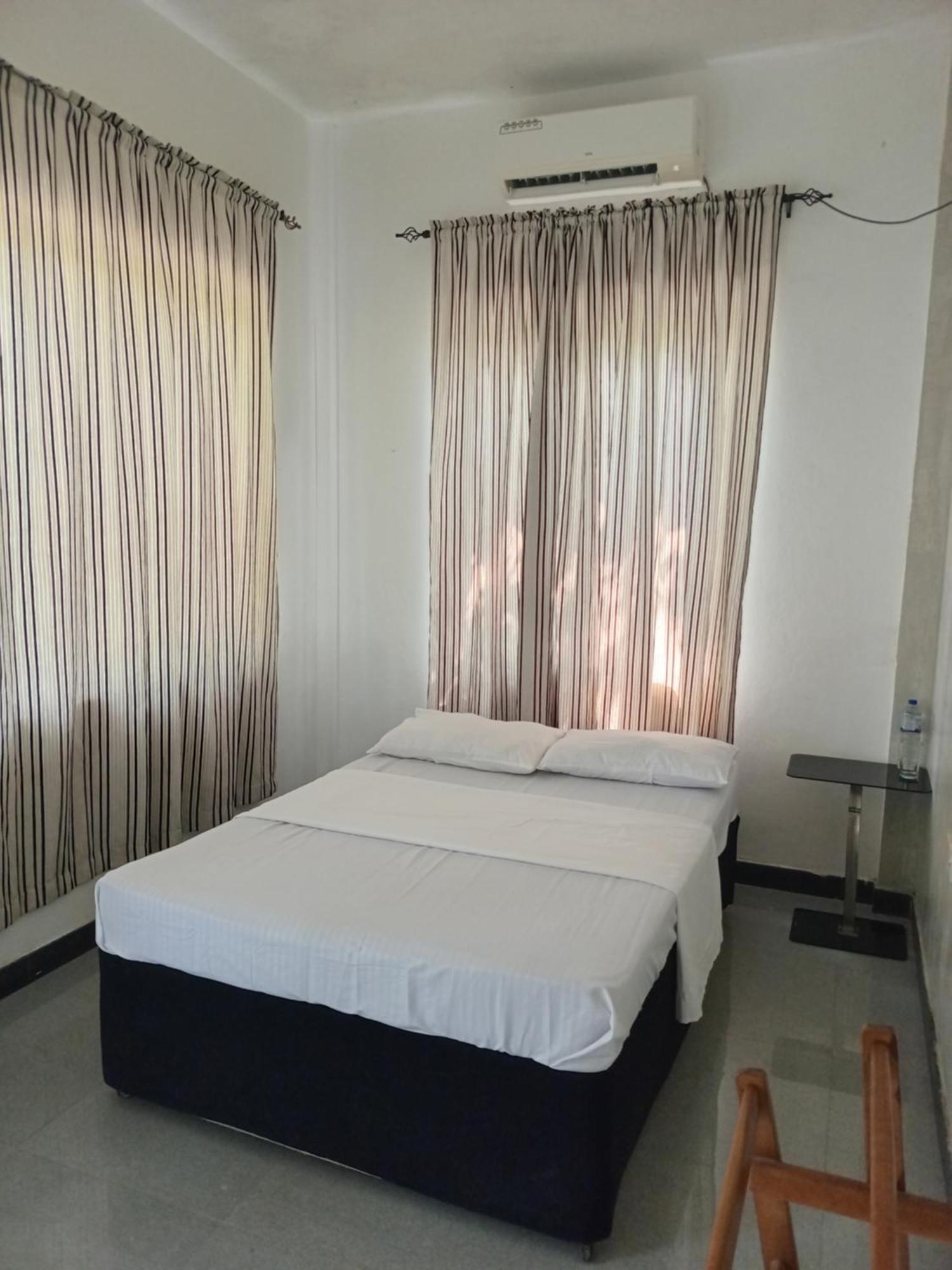 Queen'S Tower Grand Kurunegala Zewnętrze zdjęcie